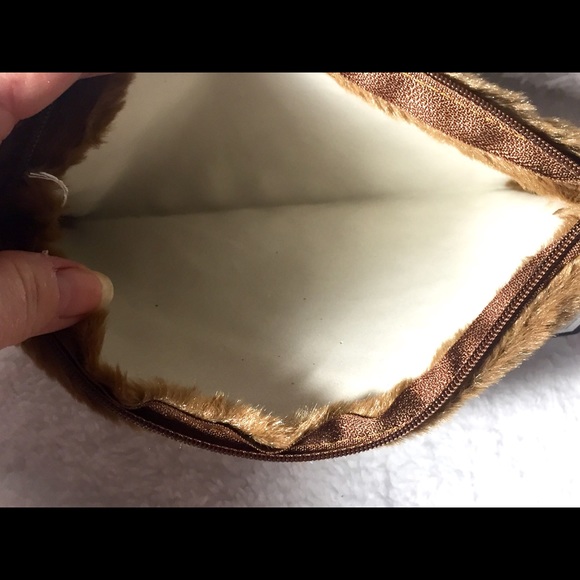 🌻3/$20 Minky Brown Faux Fur Bag - Picture 4 of 6